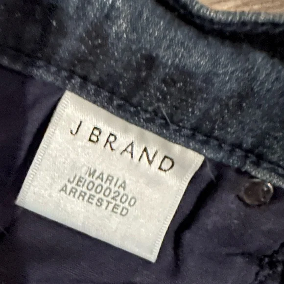 J Brand | Maria Dark Wash Skinny Jean in Arrested | 26 - Picture 7 of 10